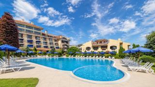 Spacious 3BR Seaview apartment - 50m to Beach - 4