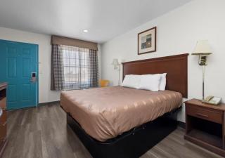 Economy Inn & Suites - 2