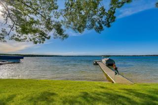 On All-Sports Lake! Lewiston Cabin w/ Boat Dock - 8