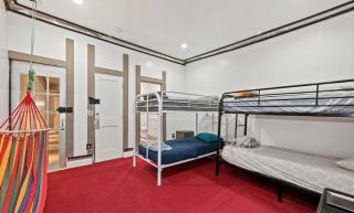 Amazing 4Bedroom home sleeps 16 Guests - 9