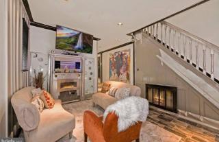 Amazing 4Bedroom home sleeps 16 Guests - 6