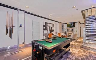 Amazing 4Bedroom home sleeps 16 Guests - 2