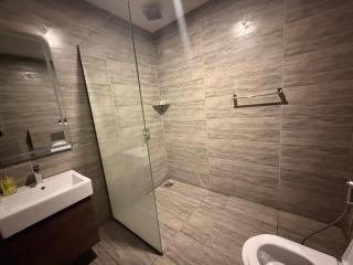 Sky Vista Residences Gold Crest Mall Lahore - 7