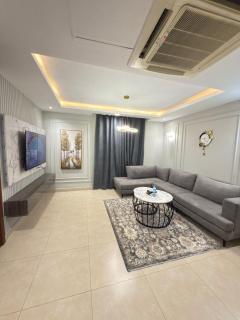 Gold Crest Mall Executive Serviced Apartments DHA Phase 4 - LMY Stays Lahore - 5