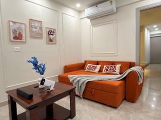 Rooftop stay near 32nd Ave with open sky terrace - 0