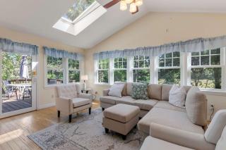Great location dog friendly Central AC - 0