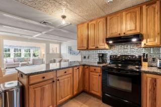Great location dog friendly Central AC - 1