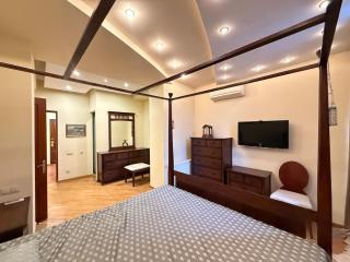 Elegant Penthouse in the Heart of Yerevan - 8