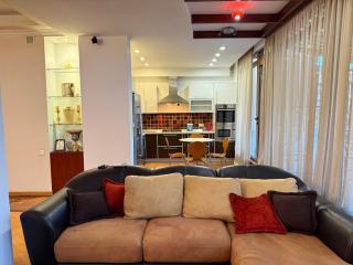 Elegant Penthouse in the Heart of Yerevan - 7