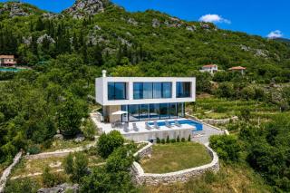 Pool Villa Luxoria Trebesin - 1