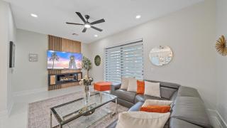 Coastal Moderne by SkyRun Sarasota - 8