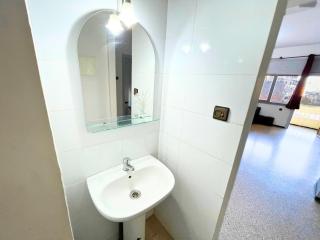 SPACIOUS Downtown 3BR & 5 Beds, AC, Terrace With Panoramical View - 6