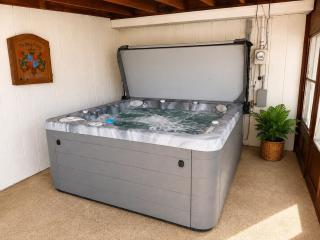 Private Heated Pool - Hot Tub - Fenced Yard - 8
