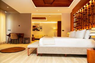 Escapade Hotel - 3