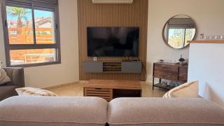 AmdarVillage Cozy Apt with Garden 3BR - 9