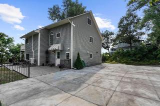 Waterfront Cottage w Pool Beach Access - 1