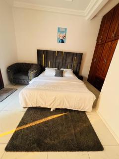 Diamond Home - 1