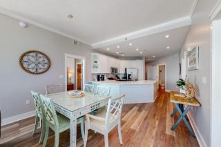 Incredible Gulf-Front Condo On Okaloosa Island 490 Feet Of Private Beach - 4