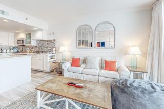 5th floor top rated well appointed beachfront condo - Lazy river pools and hot tubs - 6