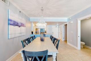 Sixth-floor condo with partial Gulf views pools hot tub private beach - 5