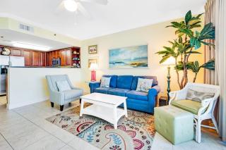 Spacious Top-Floor Condo At Waterscape 490 Feet Of Private Beach - 9