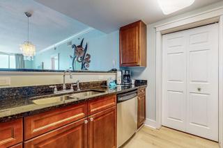 Beach-Chic Condo On Okaloosa Island Waterfall Lazy River - 3