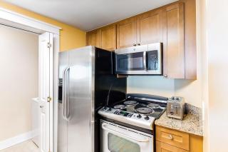 6th Floor Inviting Condo At Waterscape 490 Feet Of Private Beach - 4