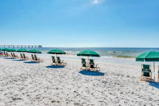 Bright beachy condo At Waterscape w children's playground 2 hot tubs - 7