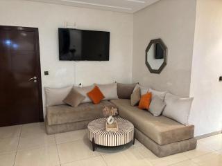 Family residence with pool - 4