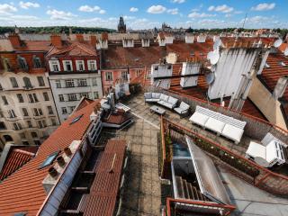 Air Conditioner - Roof Apartment and Parking Assistance - 9