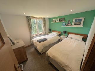 Tranquil farm stay in Cornwall, Chalet sleeps 6 - 1