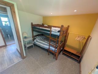 Tranquil farm stay in Cornwall, Chalet sleeps 6 - 4