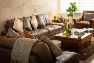 Luxury House Surrounded by Nature in Altozano - 8