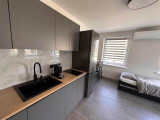 Cozy Spark Studio Apartment - 3