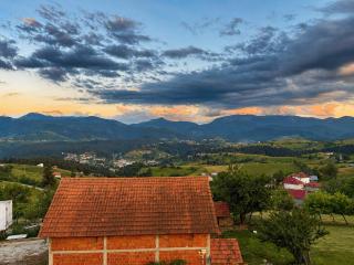 Grahovo Mountain Chalet - 1