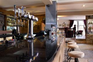 Romneys Apartments & Suites - 2