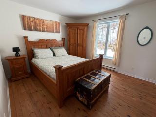 Lake-View Chalet for 10, Beach & SkiBike-inOut - 4