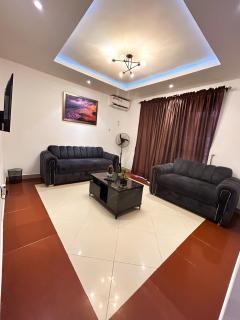 LEKZBIVA SHORTLET APARTMENt - 4