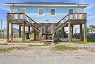 Beachside 1BR Studio Sleeps 4 & Near Attractions - Corpus Christi - 0
