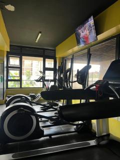 Luxury one bedroom with gym and pool - 6