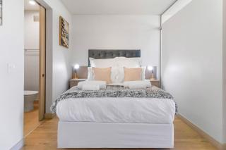 One Rosebank 262 - 8