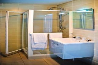 Coastal Stay with Pool in La Baule - 3