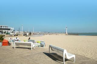 Coastal Stay with Pool in La Baule - 5