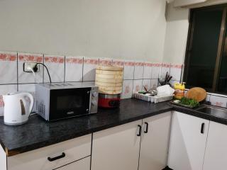 Nice room near airport - 5