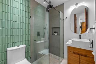 Artee 378 1BR/1BA in Zona Romantica, AC, Pool - 1