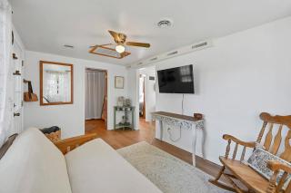 Bluebird Cottage - 1