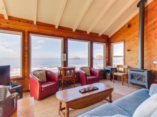 Blue Sea Oceanfront Cottage - 7