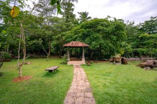 Wasala Banquets & Nature Resort - 8