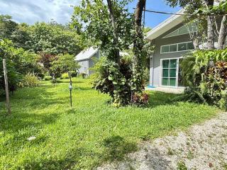 Private Garden Retreat 2BR Sleeps 6 Gateway - 6