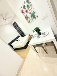 Moonlight Stay At Lucentia Bukit Bintang - 2